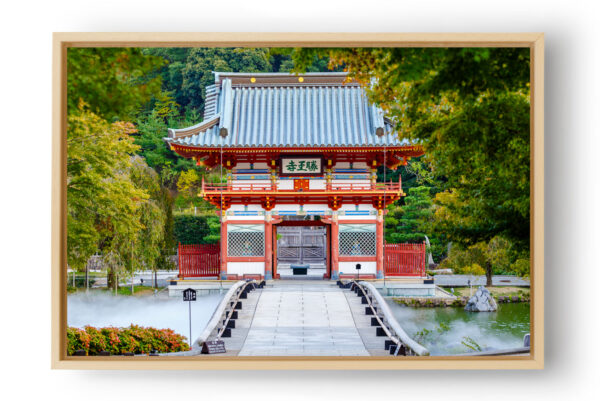 tirage photo d'une porte rouge d'un temple au japon dans une caisse américaine en chêne