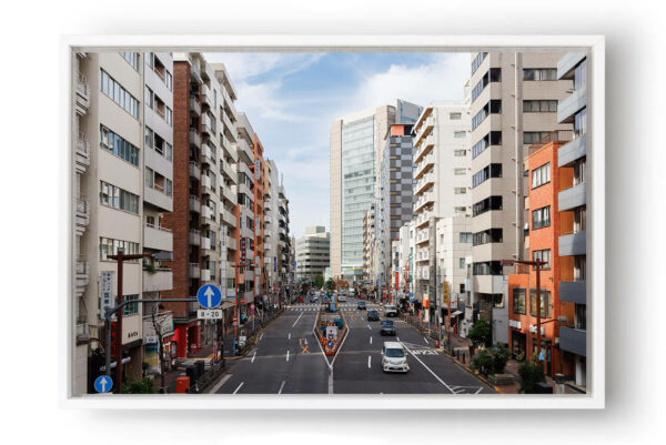 rue de tokyo quartier chiyoda caisse américaine blanche